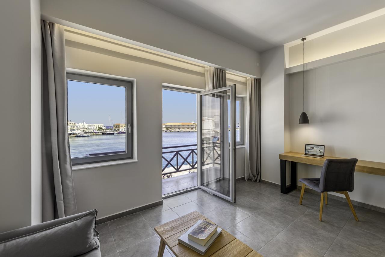 Naves Suites エルムポリ エクステリア 写真