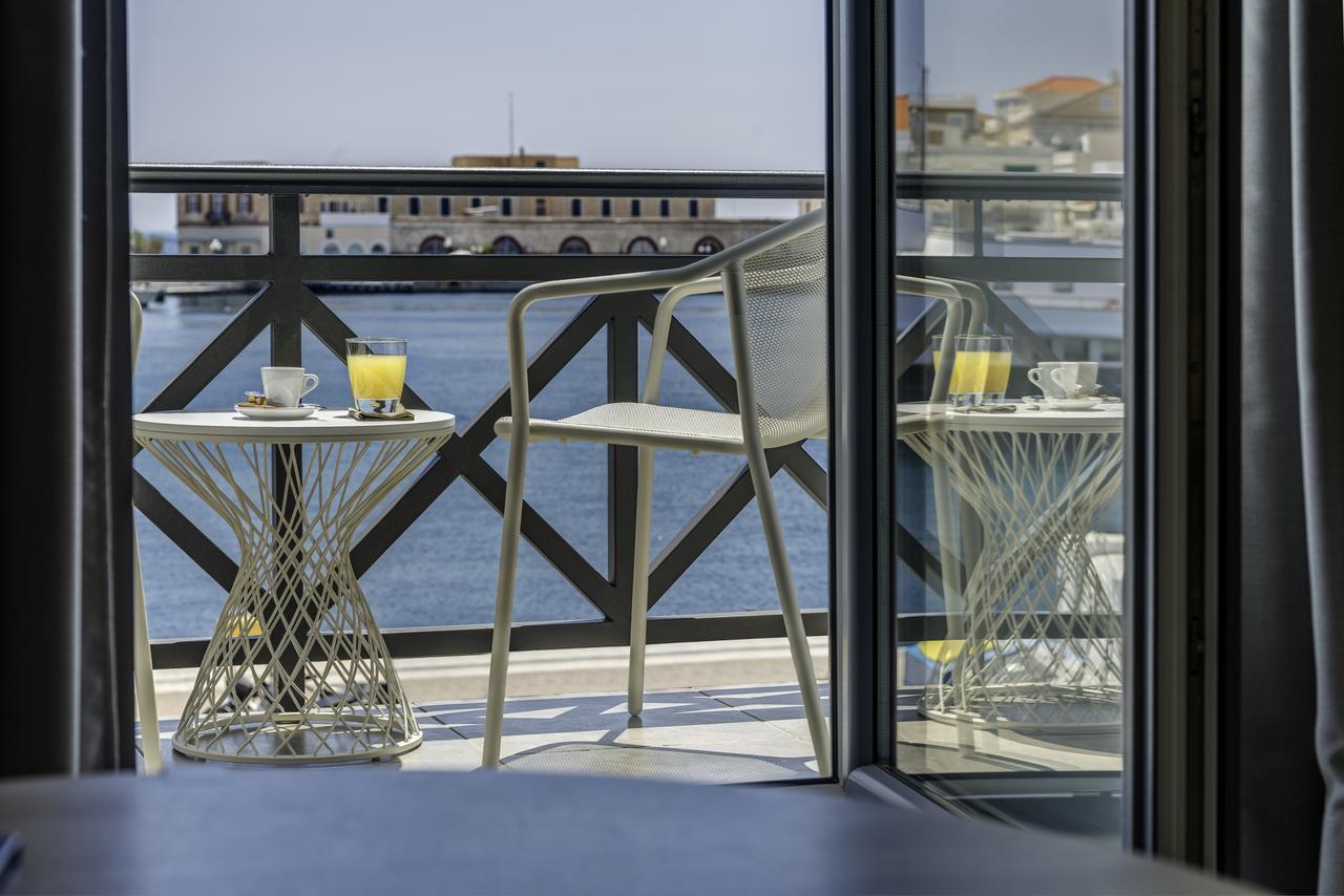 Naves Suites エルムポリ エクステリア 写真